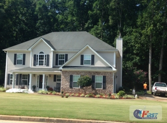 Clean shingle roof after roof cleaning